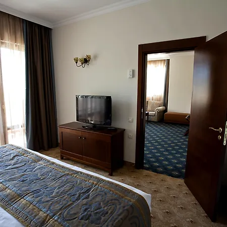 Hotel Primoretz Grand & 5*