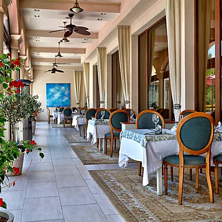 Primoretz Grand & 5*