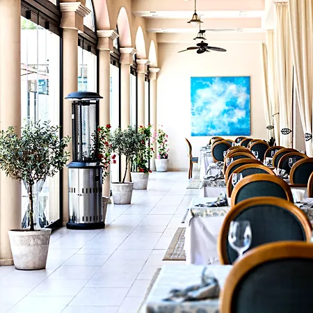 Hotell Primoretz Grand &