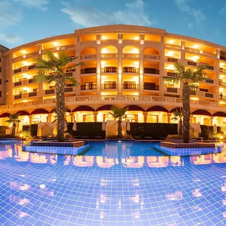 Hotel Primoretz Grand & 5*