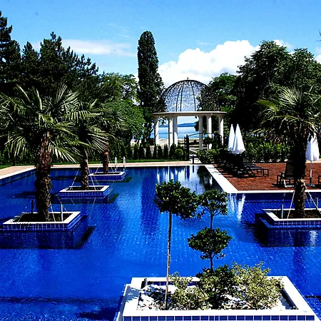 מלון Primoretz Grand & 5*