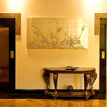 Primoretz Grand & מלון 5*