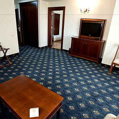 Primoretz Grand & בורגאס