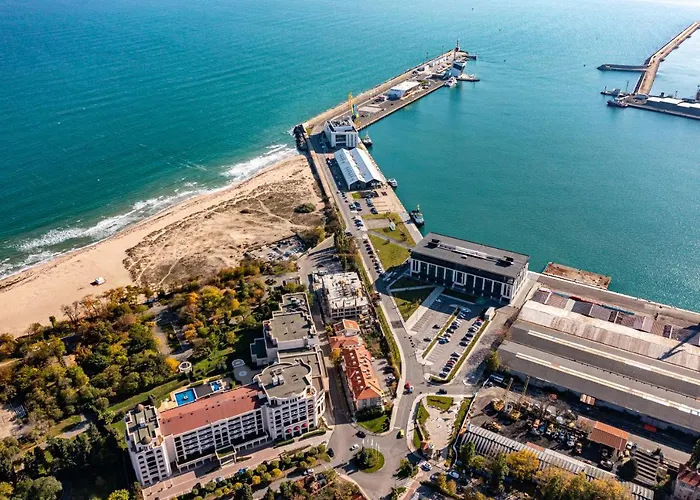 Primoretz Grand & ブルガス