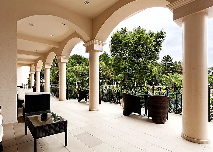 Otel Primoretz Grand &