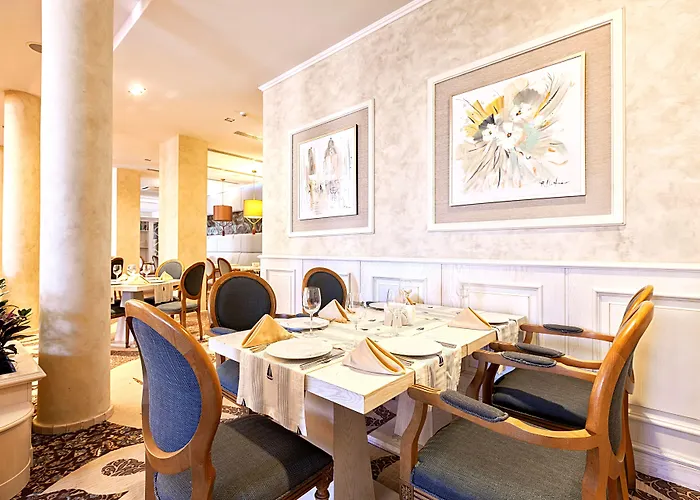 Otel Primoretz Grand &