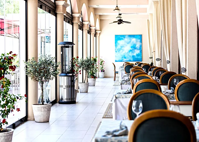 Otel Primoretz Grand &